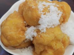 奶油炸糕-聚德华天护国寺小吃(甜水园店)