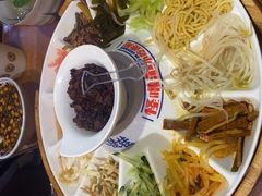 -怪噜范·老贵阳街头名小吃(鸿通城店)