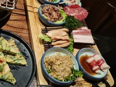 -明洞阿姨·韩式酱蟹烤肉·创意料理(三元桥店)