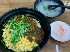 -耙豌豆重庆小面