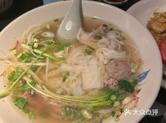 排队半个小时才能吃到泰国料理王