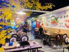 大堂-特色酱椒鱼私房菜(黄鹤楼店)