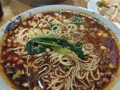 -丁丁猫重庆小面(徐州路店)