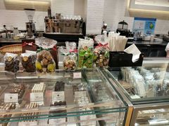 -VENCHI 闻绮(上海佛罗伦萨小镇店)