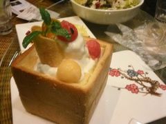 -春天里·老街坊餐厅(港隆广场店)
