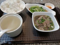 -农家婆港式烧腊快餐(驰天·钰园商住小区店)