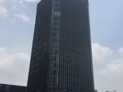 -上海跨国采购会展中心