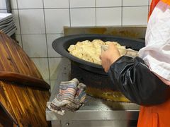 -黄阿姨锅贴大王(万航渡路店)