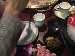 -重庆爽翻天老火锅(临平万达广场店)