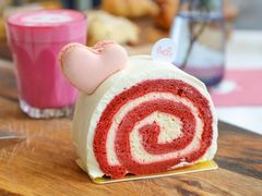 红丝绒蛋糕-WHEN PIGS FLY当猪飞