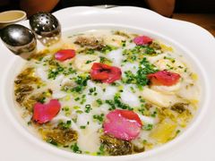 -江渔儿酸菜鱼专门店(明珠广场店)