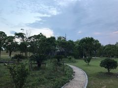 -上海滴水湖皇冠假日酒店