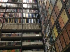 -钟书阁(群光广场店)