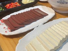 -小椒羊.羊肉粉 龙虾 羊肉串(新地旗舰店)