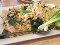 -J Daeng Seafood