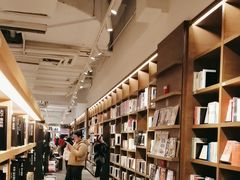 -茑屋书店(天目里店)