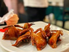 招牌黑椒脆皮鸽-光头老板·本帮菜