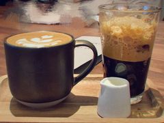 -星巴克(港汇1号办公楼店)