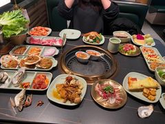 -梨花甄选自助烤肉(小寨原力场店)