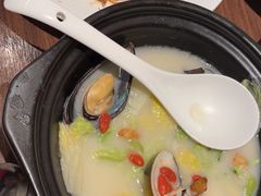 -港丽餐厅(杭大店)