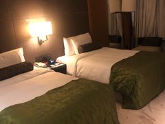 -上海滴水湖皇冠假日酒店