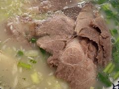 -八百里牛肉汤(盖饭·锅贴·万象城店)
