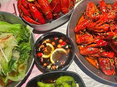 -巴厘龙虾·榜首油焖大虾(音乐学院·沿江酒馆店)