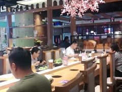 大堂-呷哺呷哺(万达新世界店)