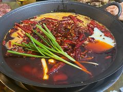 -黄潇洒老火锅(九眼桥宏济巷店)