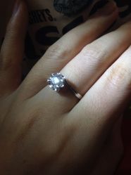 -威德钻石-克拉钻大本营(南京东路店)