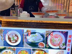 -钟方模白家肥肠粉(春熙店)