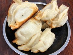 -黄阿姨锅贴大王(万航渡路店)