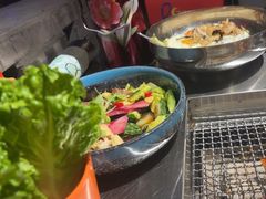 -马路牙子烧烤音乐酒馆(望京店)
