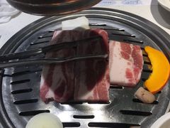 满心尝五花肉-本家韩国烤肉(青岛万象城店)