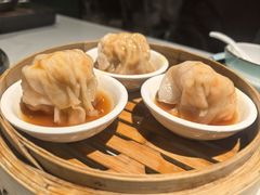 鲍鱼捞汁燕皮虾饺皇-喜势点·糖沙翁手工茶点·本地人茶居(永庆坊店)