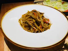 -POKEE VIA&Brunch·维娅(重庆来福士店)