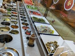自助取餐区-海底捞火锅(漫乐城夜宵主题店)