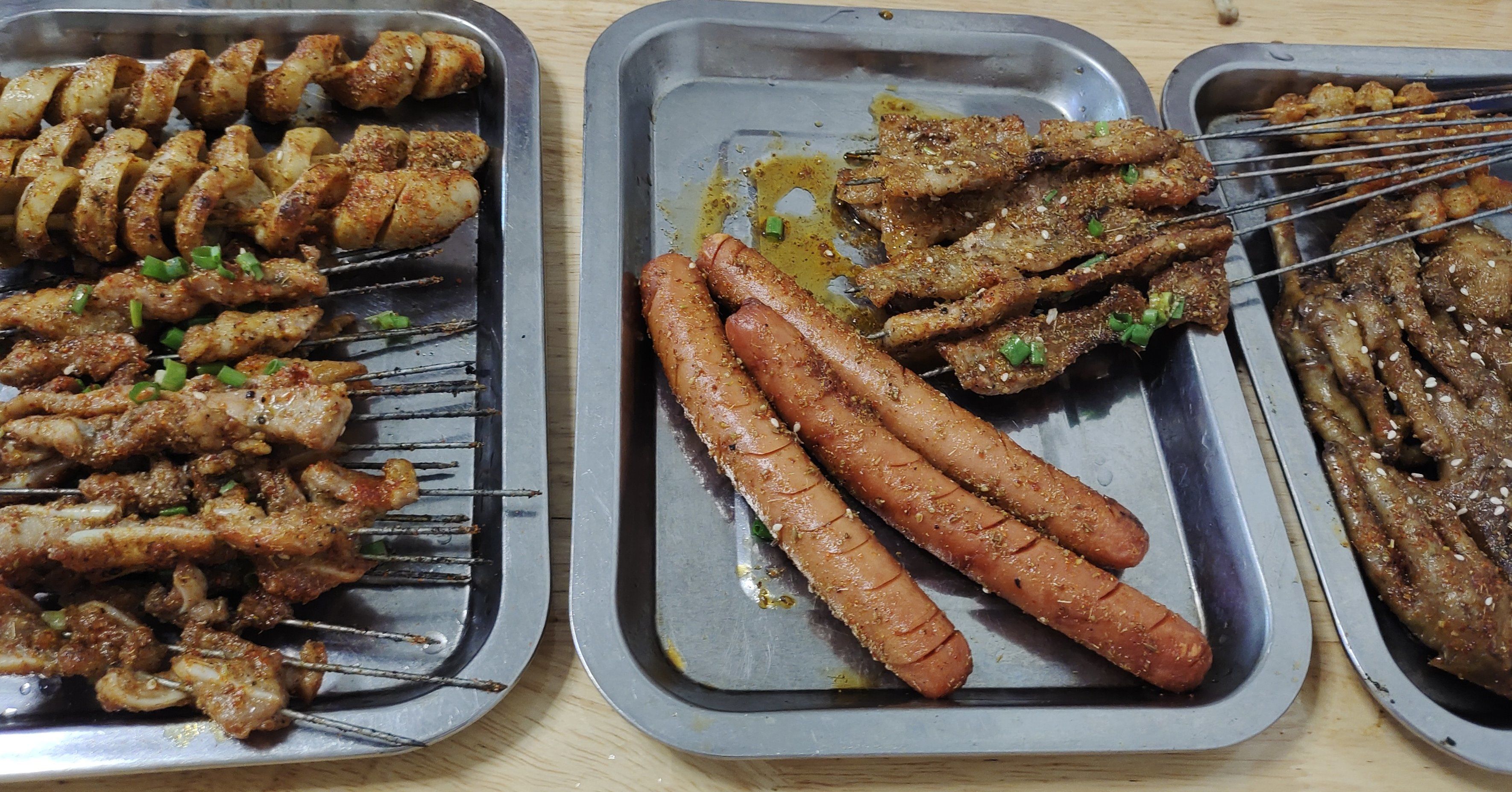 来试一试小谢家饺子烧烤