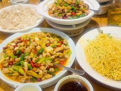 -严记小天府酸菜鱼(西四路店)