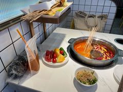 经典鸳鸯锅底-燃尖儿自助串串火锅(新业广场店)