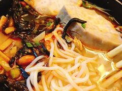 -丽丽三鲜螺蛳粉(田林路店)