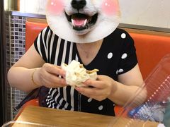 -白玉兰食品甜凤店(合生汇店)
