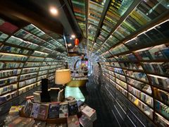 -钟书阁(珍园店)