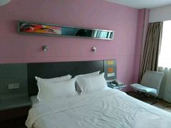 -莫泰酒店(厦门万象城火车站地铁站店)