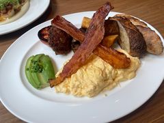 -ROAST coffee & eatery