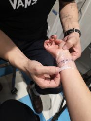 点击看大图 手腕-越域刺青