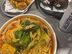 -W COLLECTIVE  DESSERT SHOP