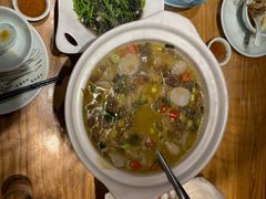 -头上红煨盐鸡·非遗院子餐厅