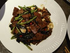 -闫府私房菜·老字号(恒隆店)