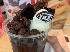 巧克力配蛋糕华夫脆-DQ·蛋糕·冰淇淋(川沙东海岸店)